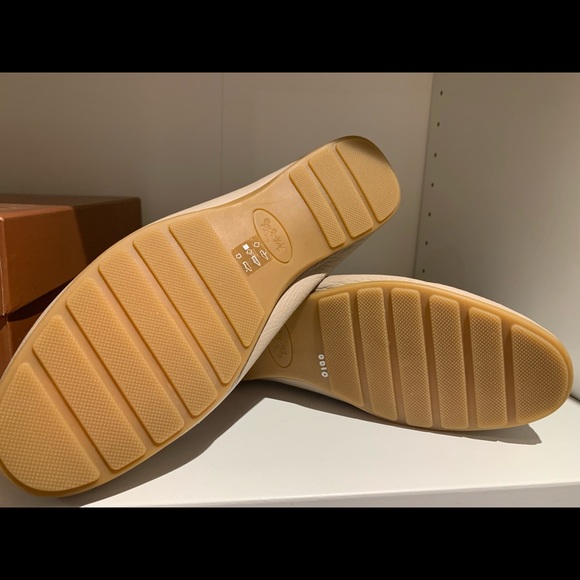 Coach leather loafers brand new - Picture 3 of 3